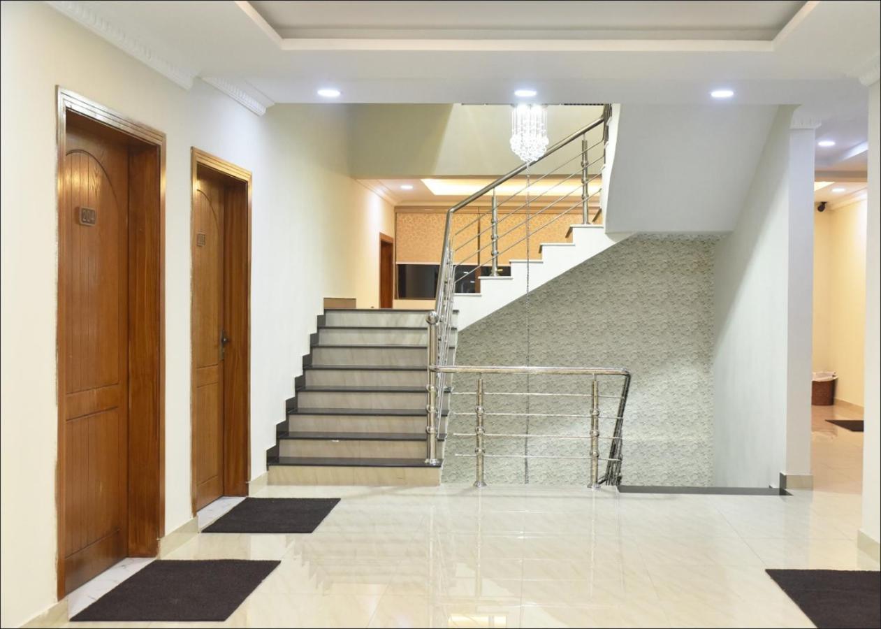Grand Taj Hotel Murree Exterior photo